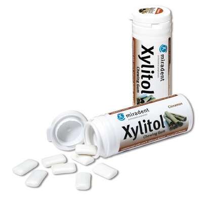 Sie sehen eine Packung miradent Xylitol Chewing Gum, Produktbild: 01 miradent Xylitol Chewing Gum, A-Nr.: 3087071 - 01