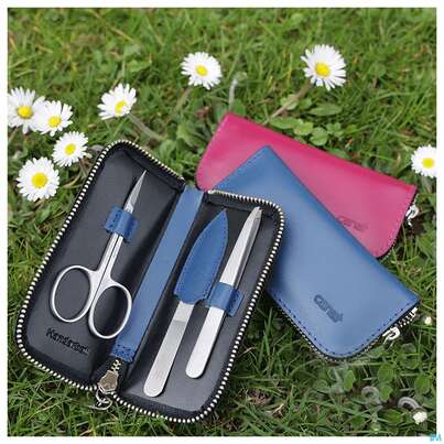 Sie sehen eine Packung Canal Etui/3-teilig Reissverschluss Rindspaltleder Beere 5384- 1st, Produktbild: 03 Canal Etui/3-teilig Reissverschluss Rindspaltleder Beere 5384- 1st, A-Nr.: 4857507 - 03