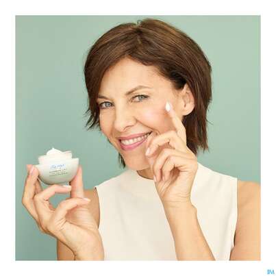 Sie sehen eine Packung La Mer Ohne Parfum Supreme Natural Lift Antiage Creme Reichh. 50ml, Produktbild: 07 La Mer Ohne Parfum Supreme Natural Lift Antiage Creme Reichh. 50ml, A-Nr.: 4917439 - 07