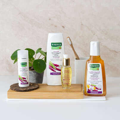 Sie sehen eine Packung Kamillen-Amaranth REPAIR-SHAMPOO, Produktbild: 03 Kamillen-Amaranth REPAIR-SHAMPOO, A-Nr.: 4310507 - 03