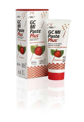 Sie sehen eine Packung GC MI Paste Plus Erdbeere, Produktbild: 01 GC MI Paste Plus Erdbeere, A-Nr.: 4879615 - 01