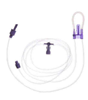 Sie sehen eine Packung Compat® Ella Pump Set Spike ENFitTM, Produktbild: 01 Compat® Ella Pump Set Spike ENFitTM, A-Nr.: 4745990 - 01